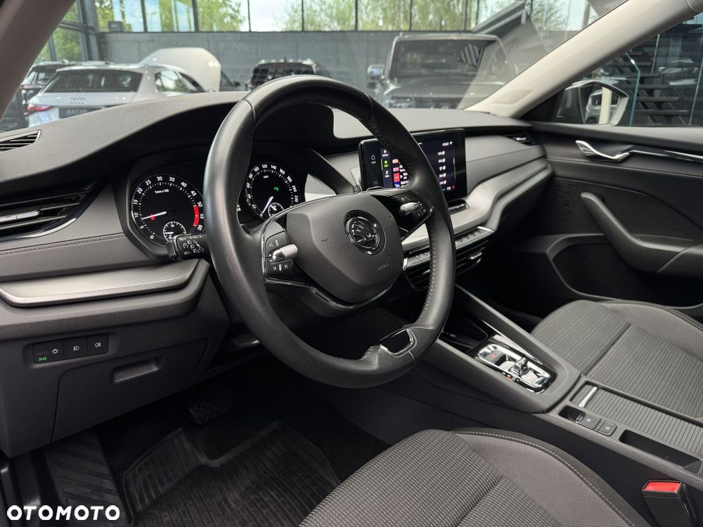 Skoda Octavia 2.0 TDI Ambition DSG - 10