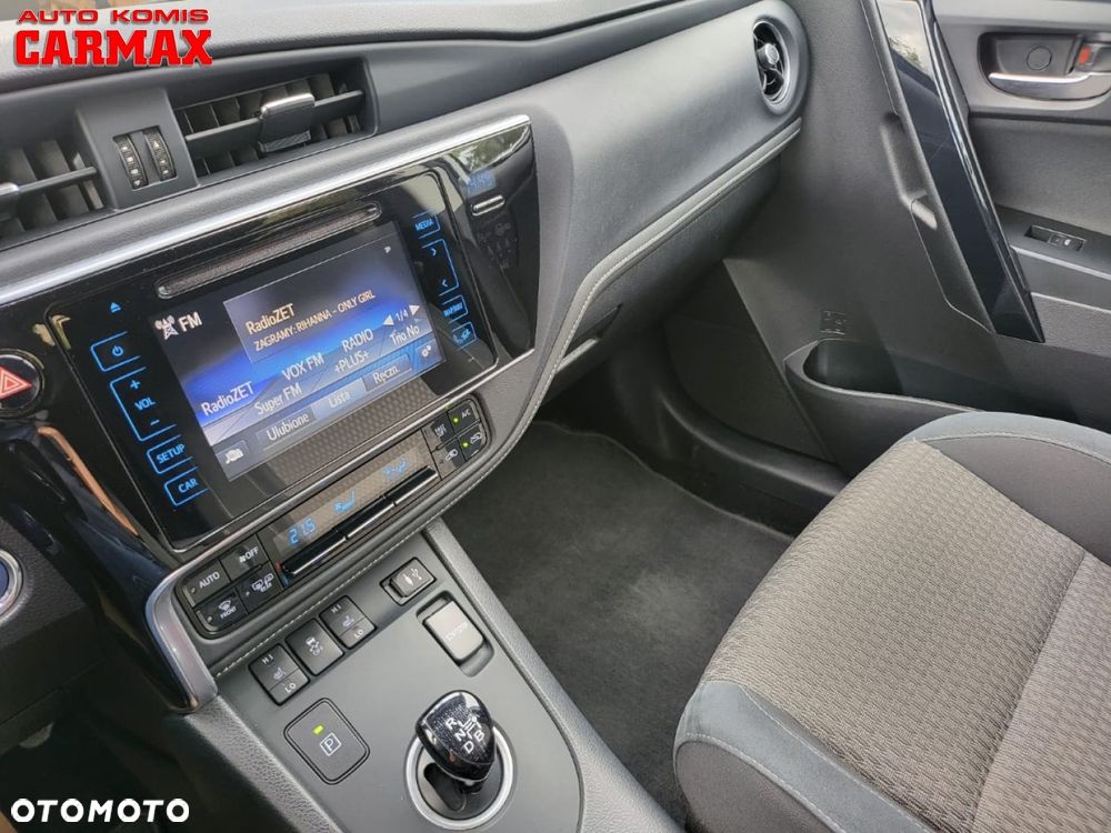 Toyota Auris - 24