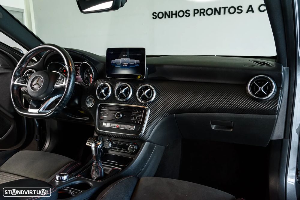 Mercedes-Benz A 180 d AMG Line — fotografia 12
