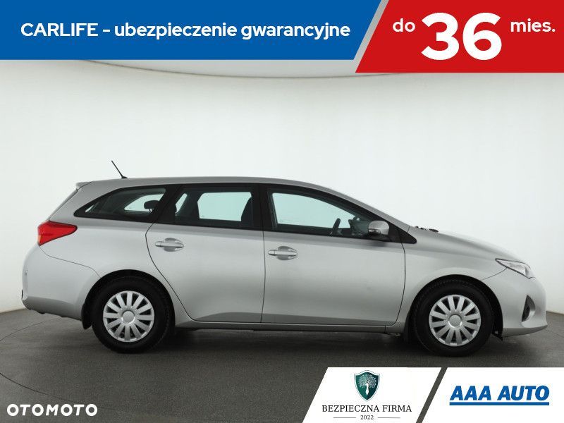 Toyota Auris - 8