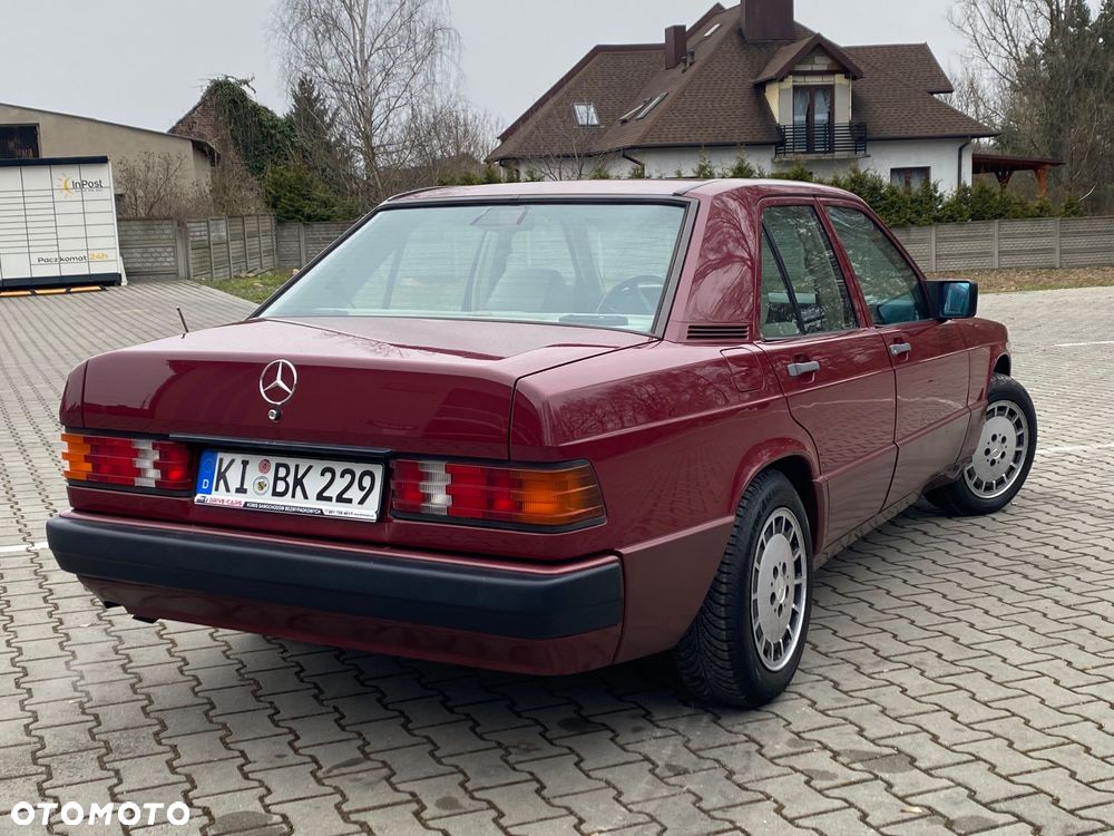 Mercedes-Benz W201 (190) - 22