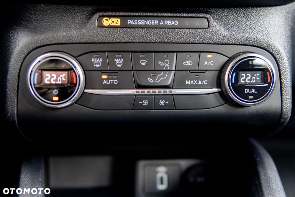 Ford Focus 1.5 EcoBlue Connected - 23