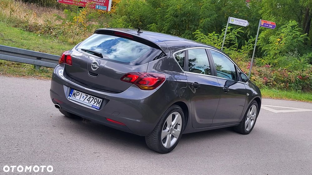 Opel Astra 1.4 Turbo Sport - 9