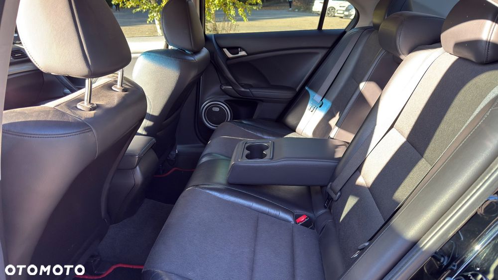 Honda Accord 2.4 Type S - 11