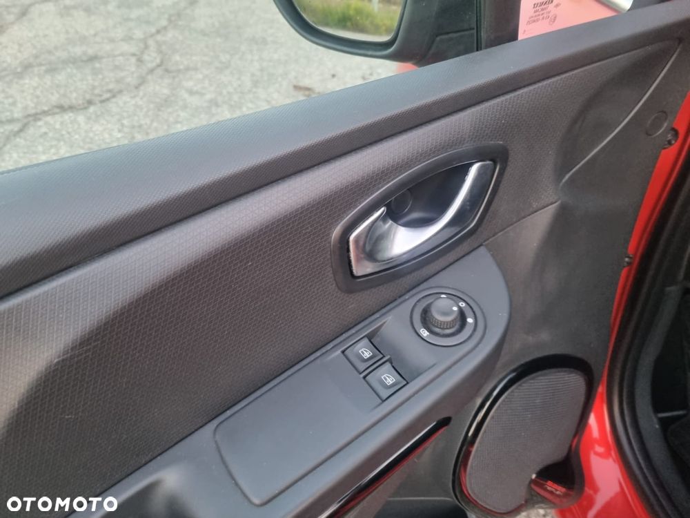 Renault Clio - 12