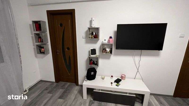 Vand garsoniera Caracal - comfort 1 - 28 mp - Imagine principală: 3/7