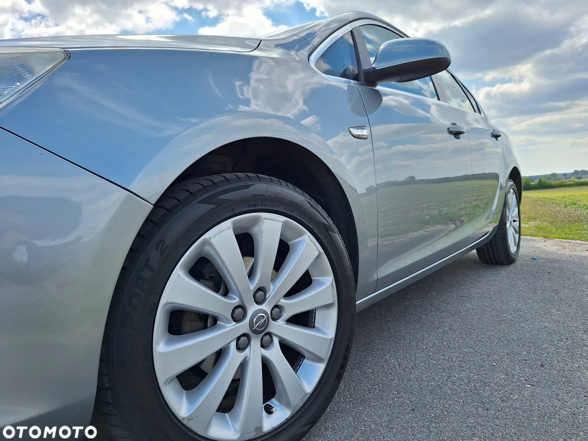 Opel Astra IV 1.4 T Cosmo - 2