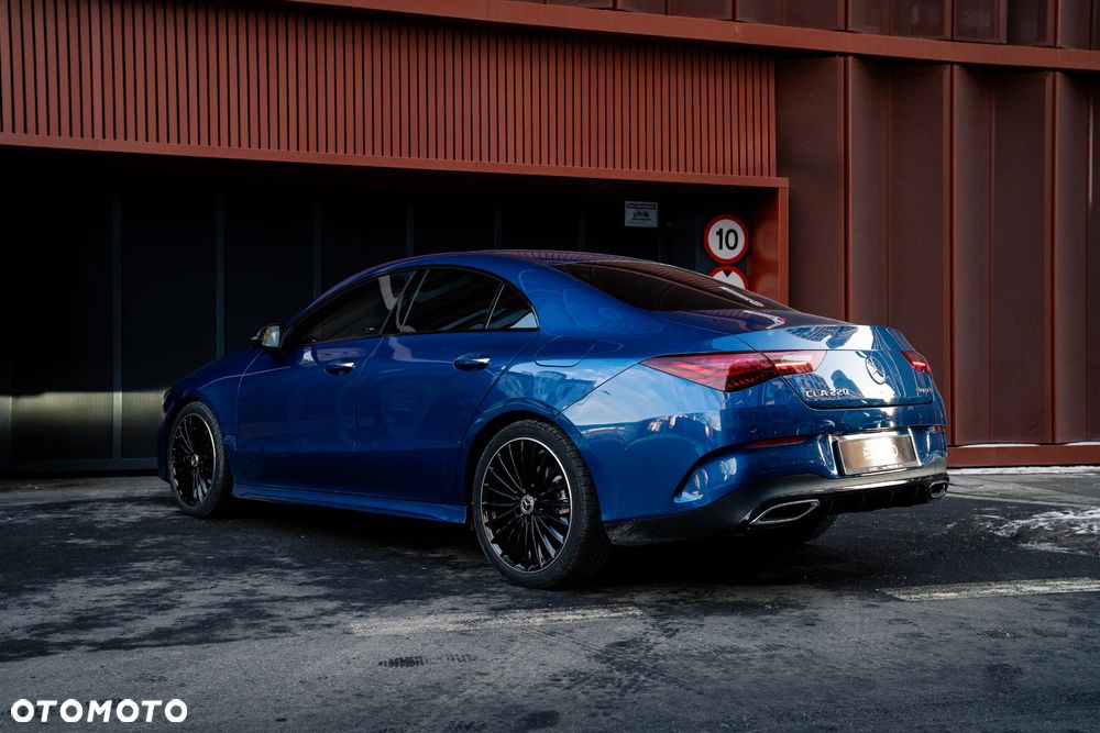 Mercedes-Benz CLA 220 mHEV 4-Matic AMG Line 8G-DCT - 17