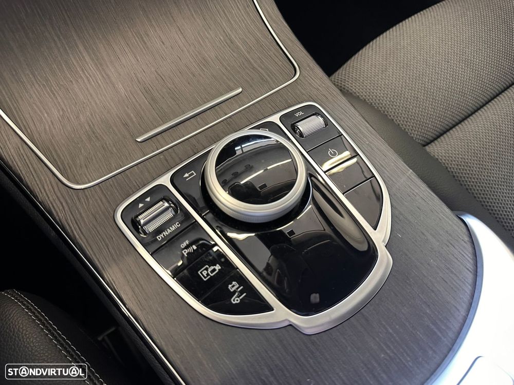 Mercedes-Benz C 300 de Avantgarde - 14