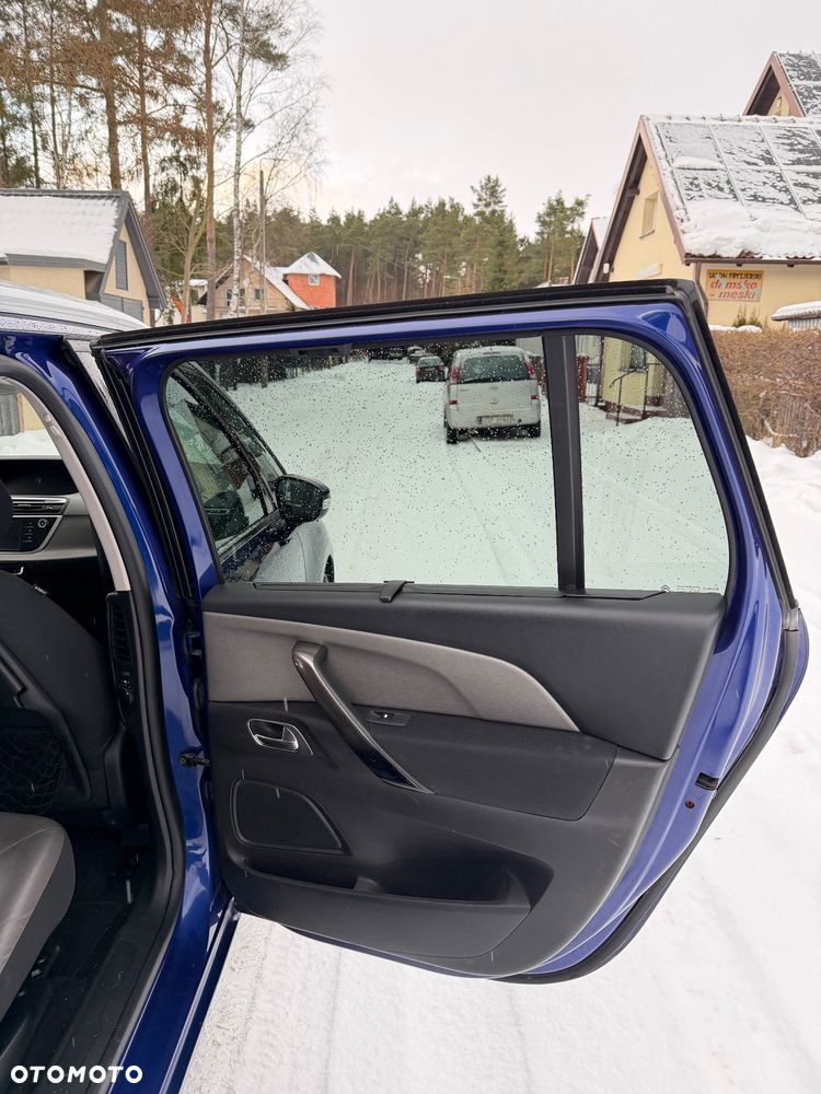 Citroën C4 SpaceTourer 2.0 BlueHDi More Life S&S EAT6 - 23