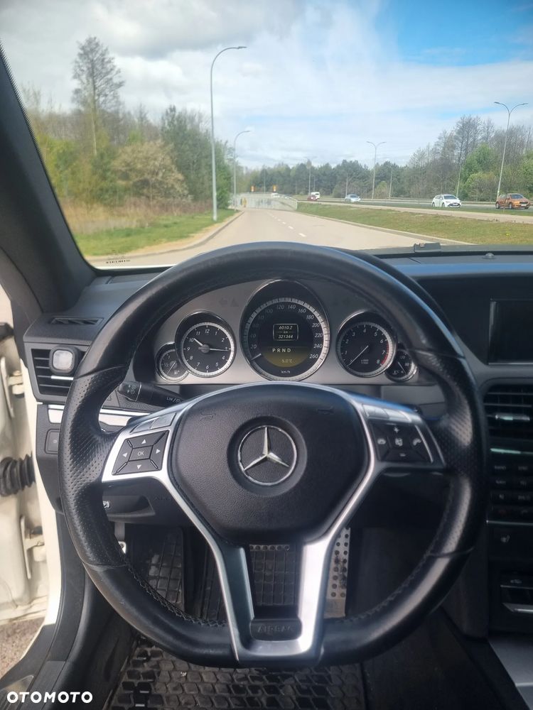 Mercedes-Benz Klasa E - 9