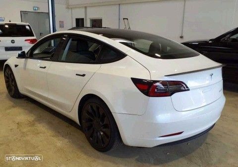 Tesla Model 3 Performance Tração Integral - 3