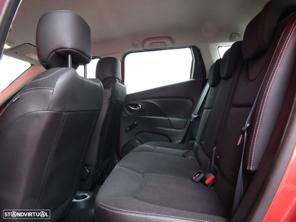 Renault Clio Sport Tourer 0.9 TCE Dynamique S - 9
