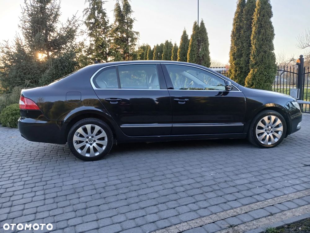 Skoda Superb 2.0 TDI Exclusive - 9