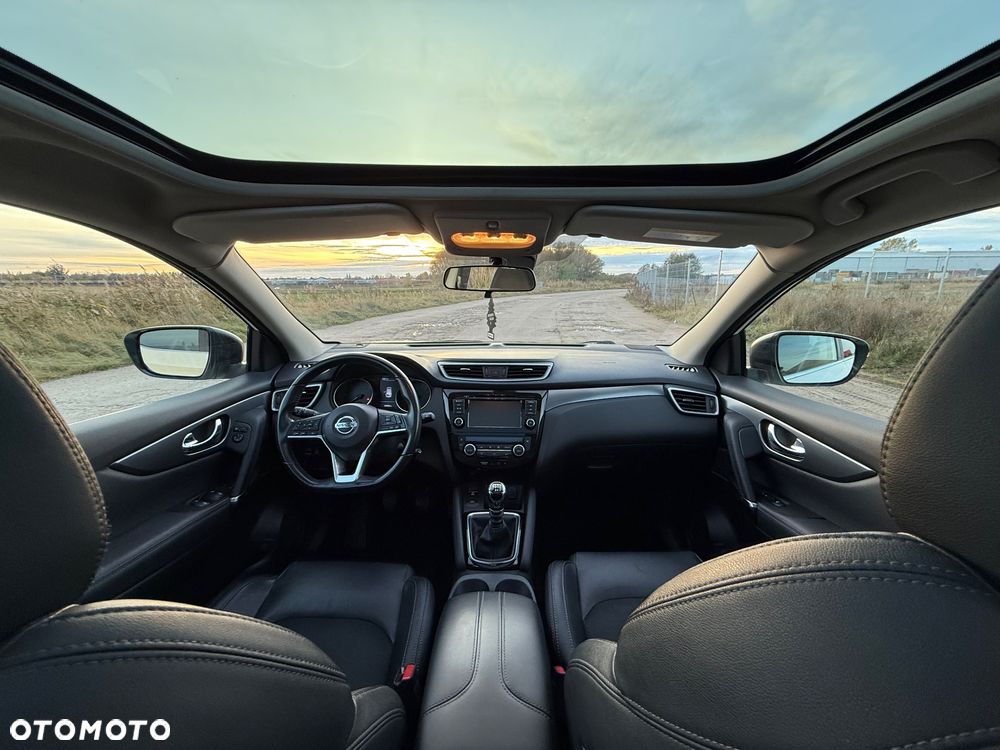 Nissan Qashqai 1.7 dCi ALL-MODE 4x4i TEKNA - 18