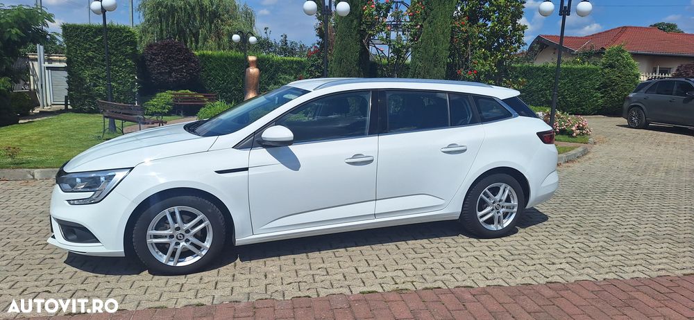 Renault Megane BLUE dCi EDC Limited - 4