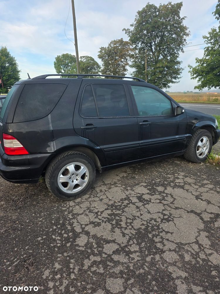 Mercedes-Benz ML - 4