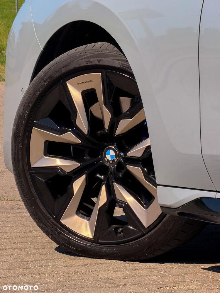 BMW Seria 7 730d xDrive mHEV - 5