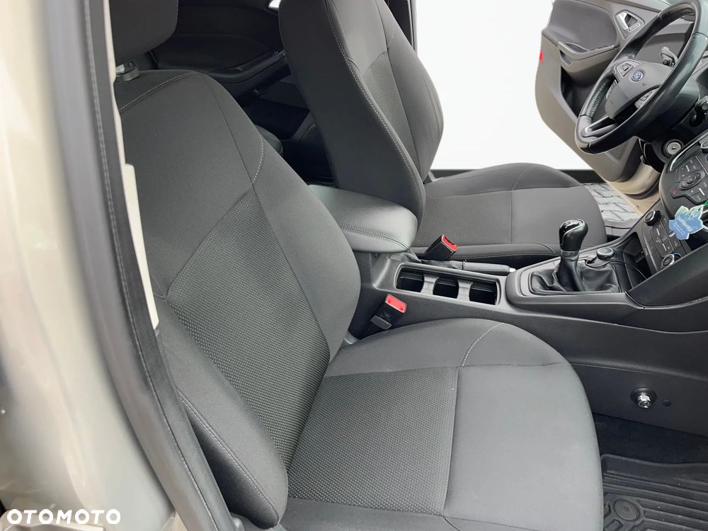 Ford Focus 1.6 Gold X - 14
