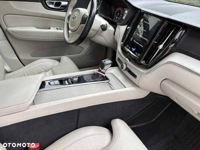 Volvo XC 60 T5 AWD Inscription - 35