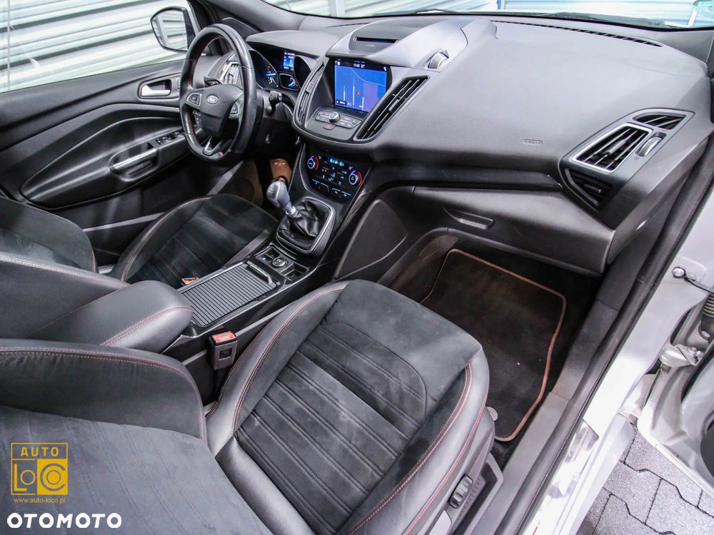 Ford Kuga 2.0 TDCi 2x4 Titanium - 9