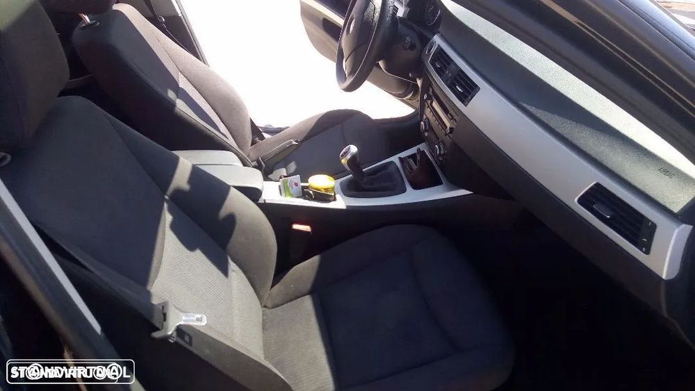 BMW 316 d Touring - 10