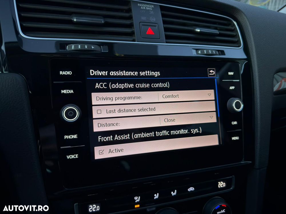 Volkswagen Golf 1.6 TDI SCR DSG Join - 23