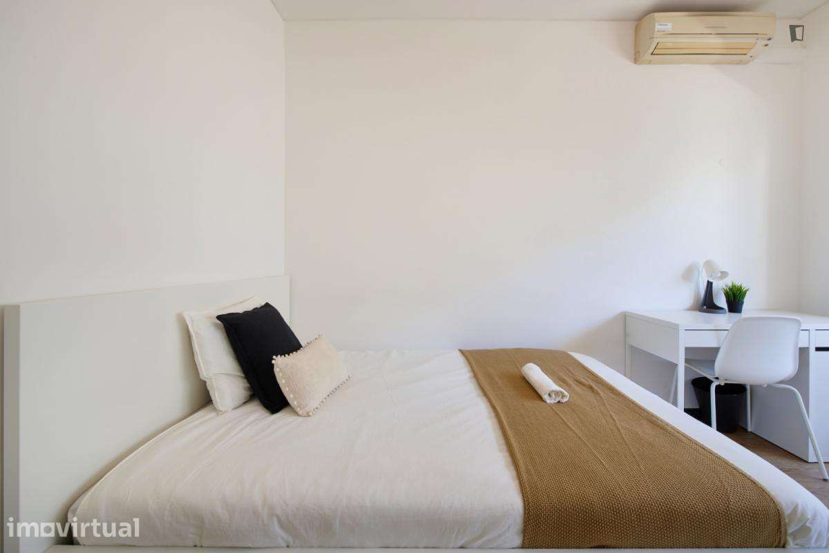 Quarto - localizado em Picoas Lisbon - Grande imagem: 5/18