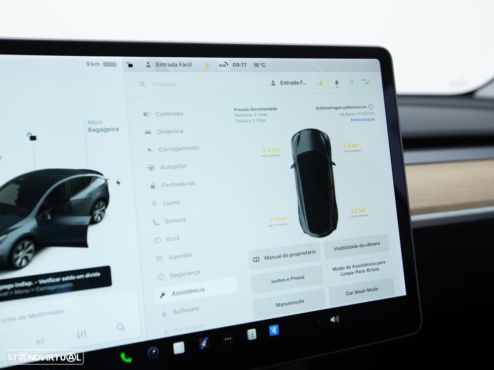Tesla Model Y Long Range Dual Motor AWD - 26