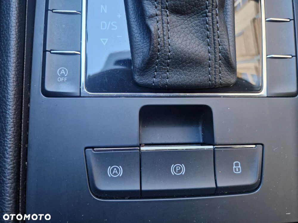 Skoda Superb 1.5 TSI ACT Active DSG - 22