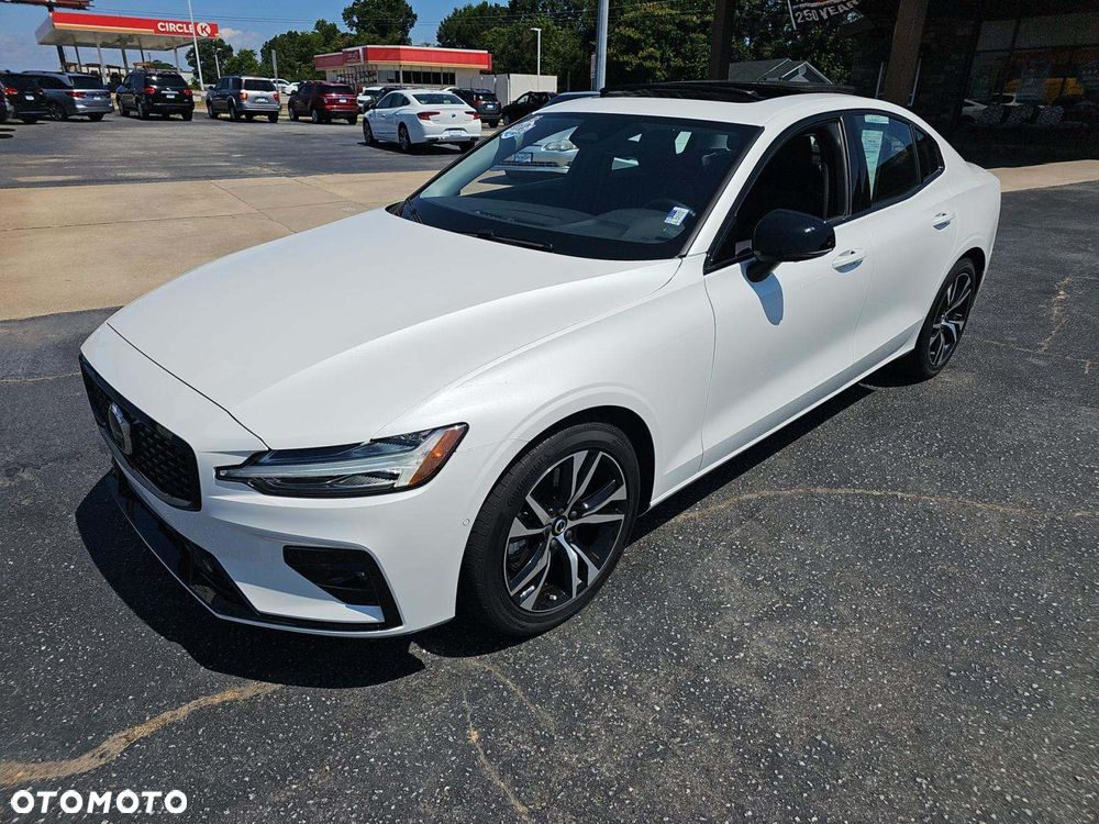Volvo S60 B5 B AWD Plus Dark - 1