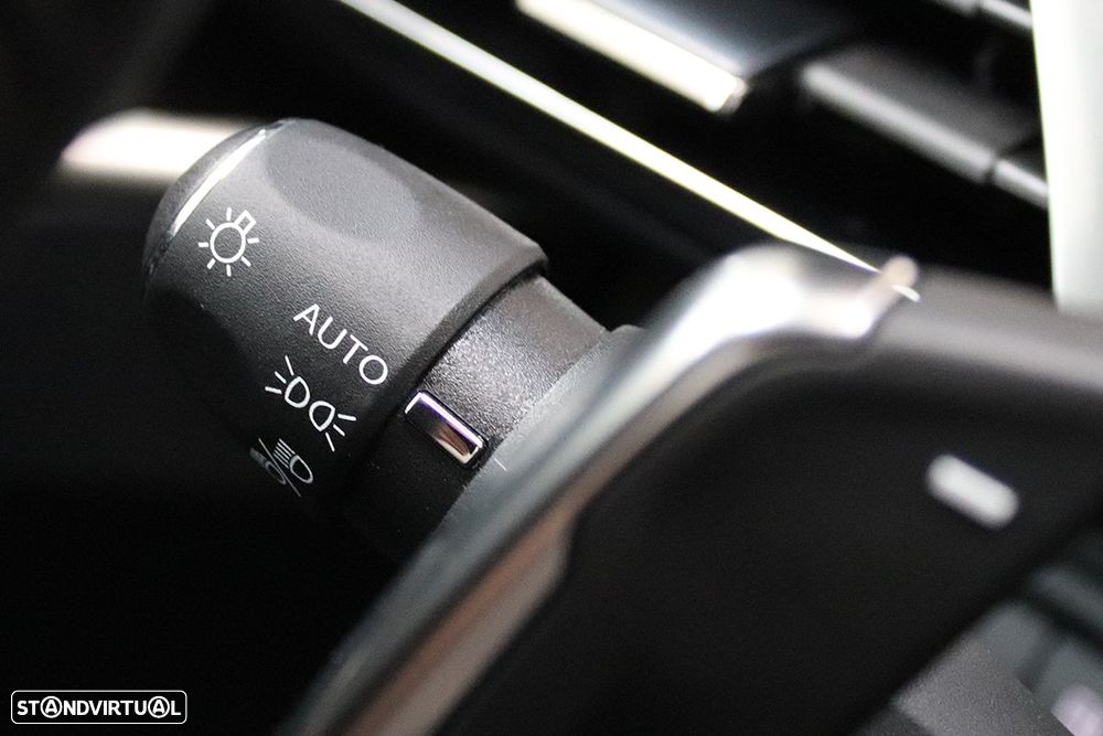 Peugeot 3008 1.6 Hybrid Allure e-EAT8 - 15