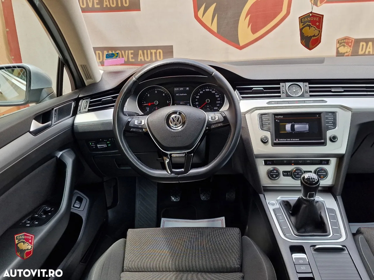 Volkswagen Passat Variant 1.6 TDI (BlueMotion Technology) Comfortline - 18