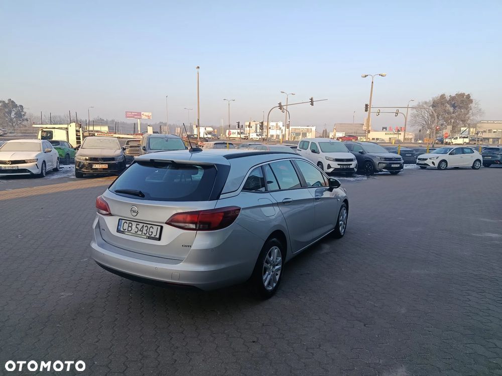 Opel Astra 1.6 CDTI Enjoy - 4