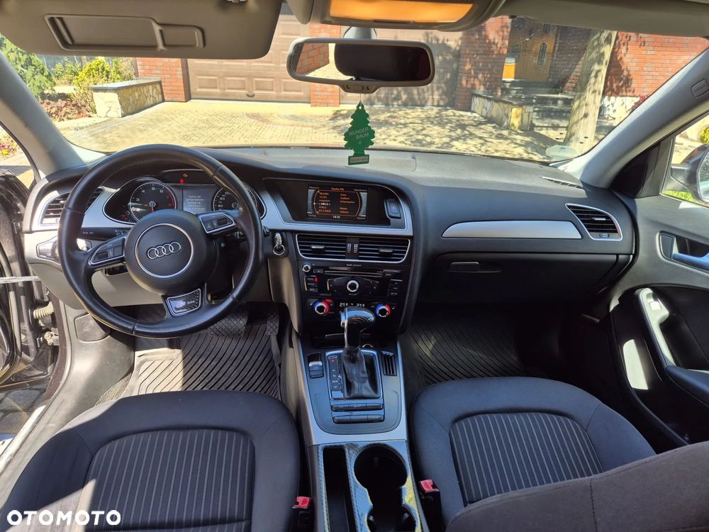 Audi A4 Limousine - 9