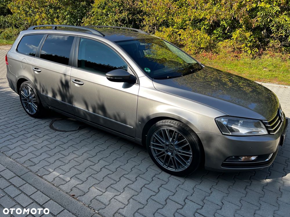 Volkswagen Passat Variant 2.0 Blue TDI SCR Comfortline - 25