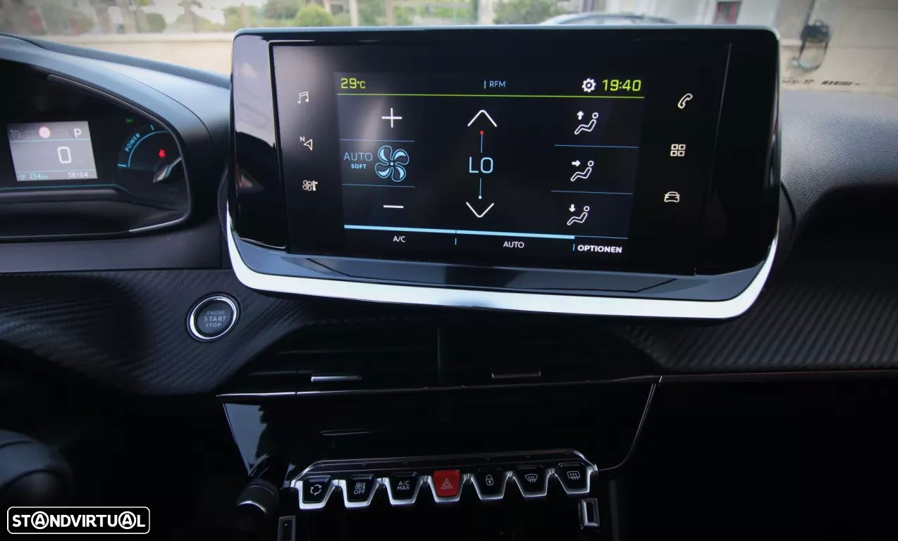 Peugeot e-2008 Active Pack - 16