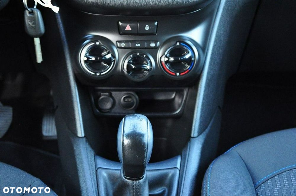 Peugeot 208 PureTech 82 Stop & Start Signature - 37