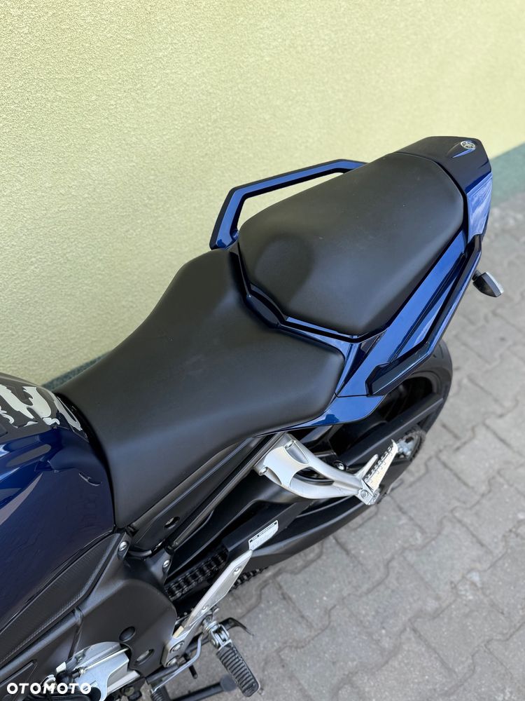 Yamaha FZ - 32