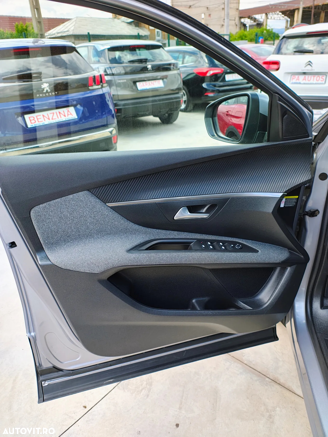 Peugeot 3008 PureTech 130 Stop & Start GPF EAT8 Active Business-Paket - 18