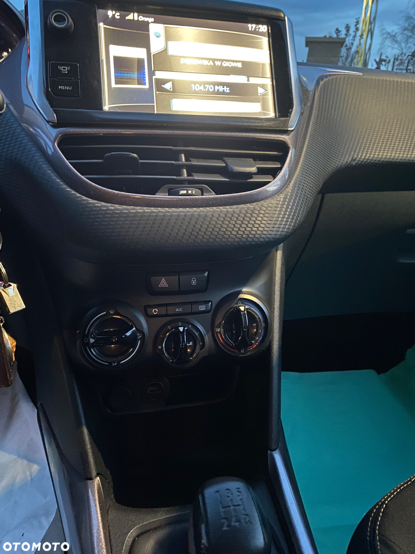 Peugeot 2008 1.2 Pure Tech Active - 15