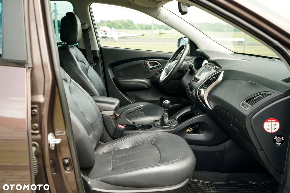 Hyundai ix35 2.0 CRDi Premium 2WD - 17