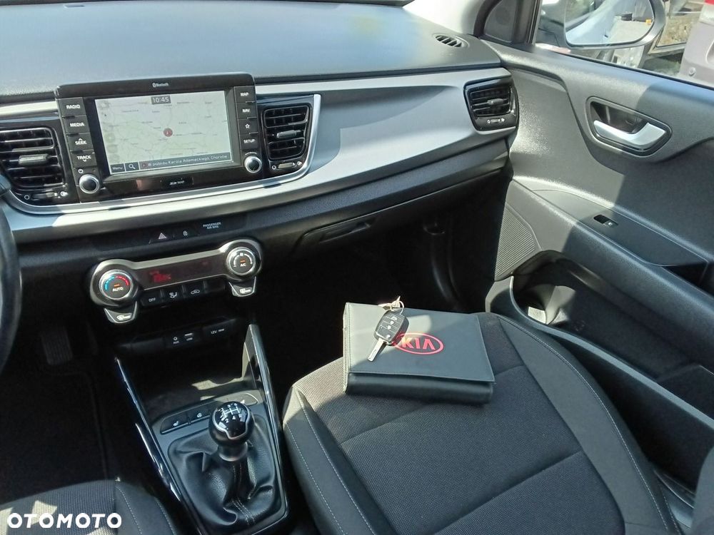 Kia Rio - 14
