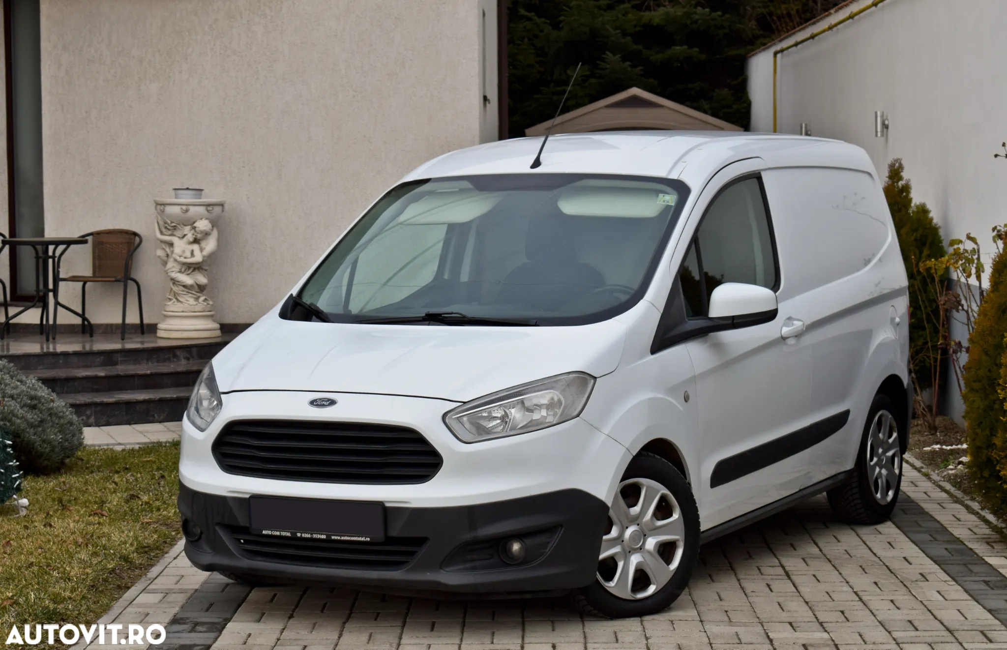 Ford TRANSIT COURIER - 3