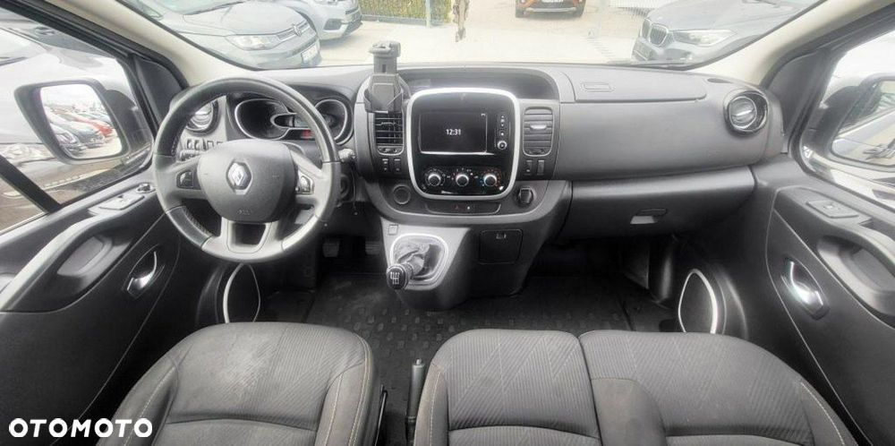 Renault Trafic - 11