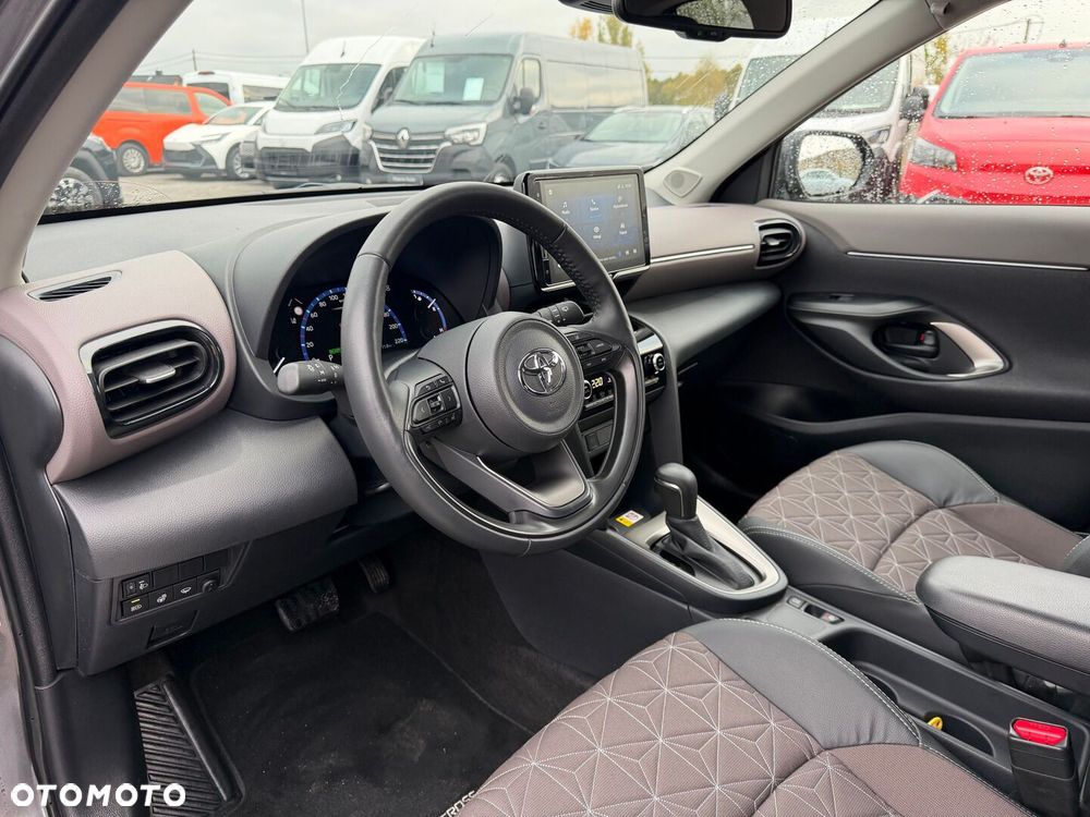Toyota Yaris Cross Hybrid 1.5 Executive - 4