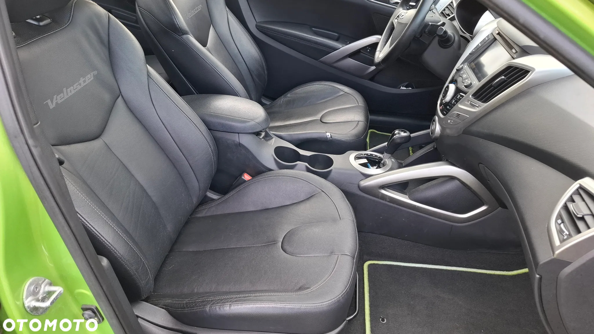 Hyundai Veloster 1.6 GDI Premium - 11