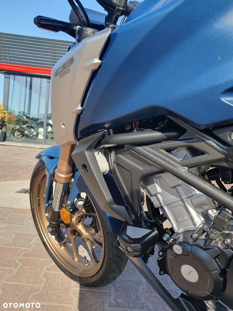 Honda CB - 17