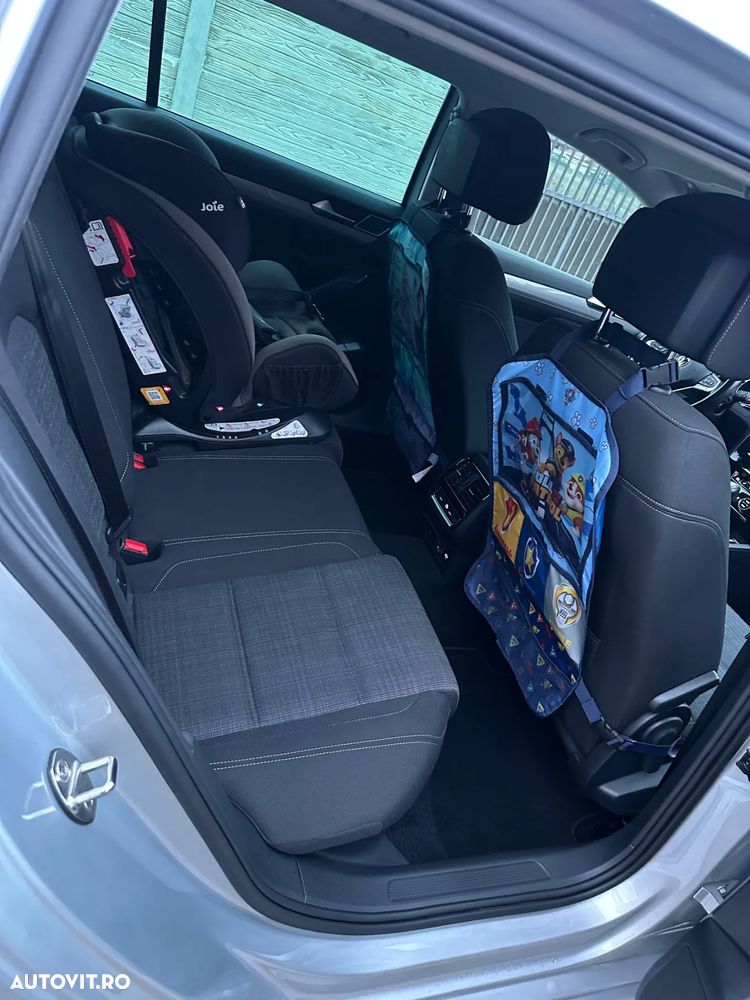 Volkswagen Passat Variant 2.0 TDI SCR DSG - 10