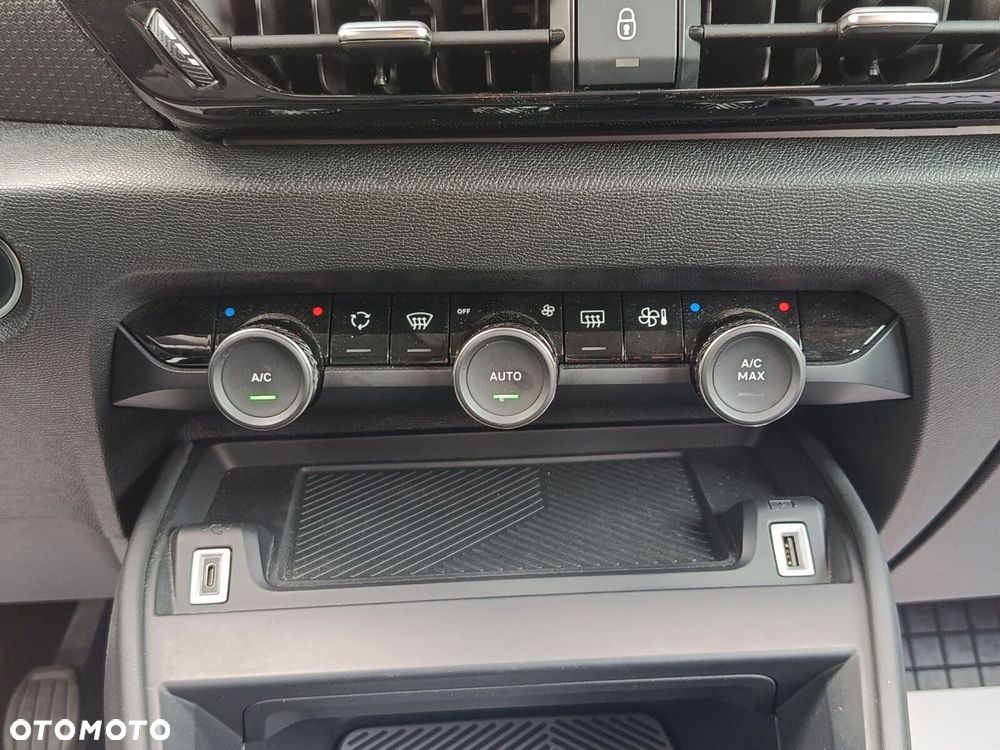 Citroën C4 1.2 PureTech Shine S&S - 30
